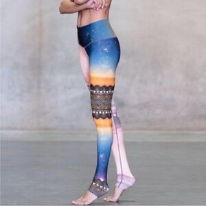 Niyama Sol Endless Cairo Leggings Size Small